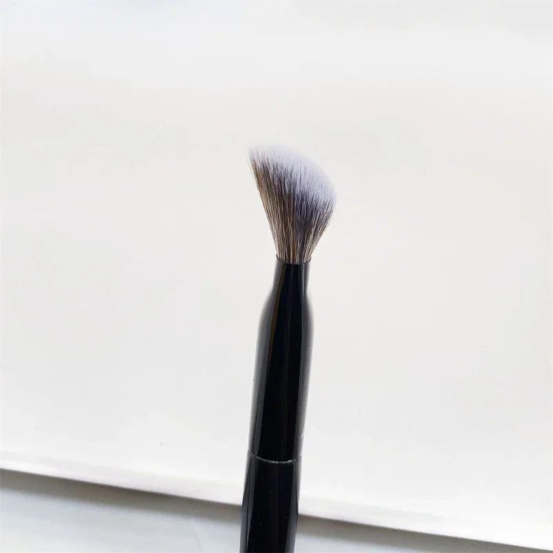 Angled Foundation Brush for Seamless Liquid & Cream Makeup - PRO Collection