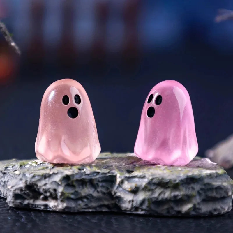 Luminous Ghost Figures - Glowing Mini Action Figures for Halloween Decor, 10/20/50pcs