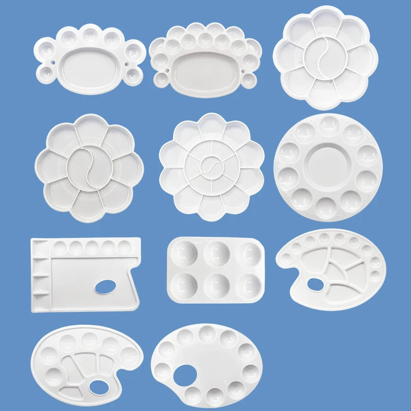 Reusable Plastic Painting Palette for Artists and Art Enthusiasts
