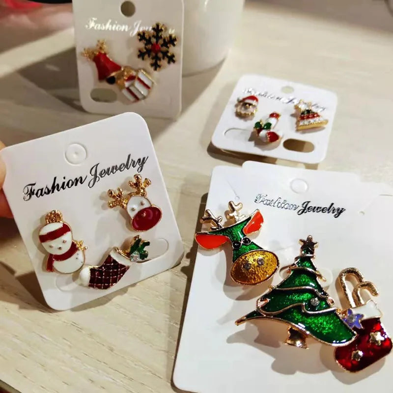Christmas Brooch Badge Set for Women Snowman Deer Snowflake Holiday Jewelry