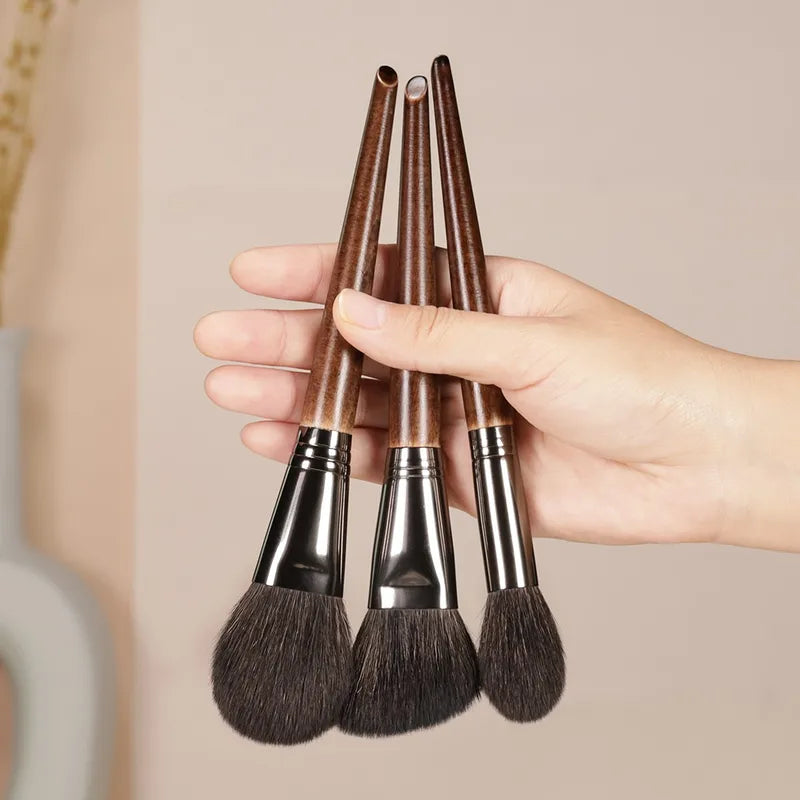 Makeup Brush Set 3 Pieces Soft Goat Hair Blusher Sculpting Highlight Tools