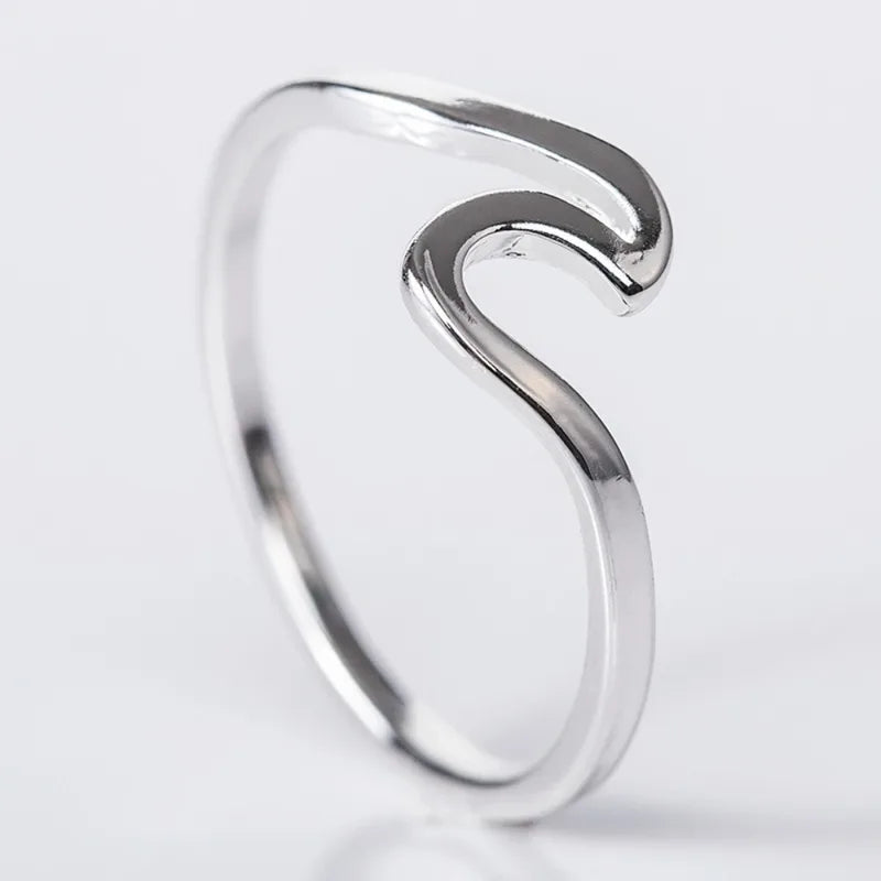 Elegant Wave Design Women's Stainless Steel Ring Jewelry Accessory