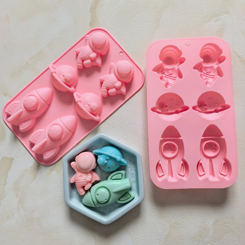Creative Rocket Astronaut Silicone Mold for Cakes and Desserts - Multiple Colors