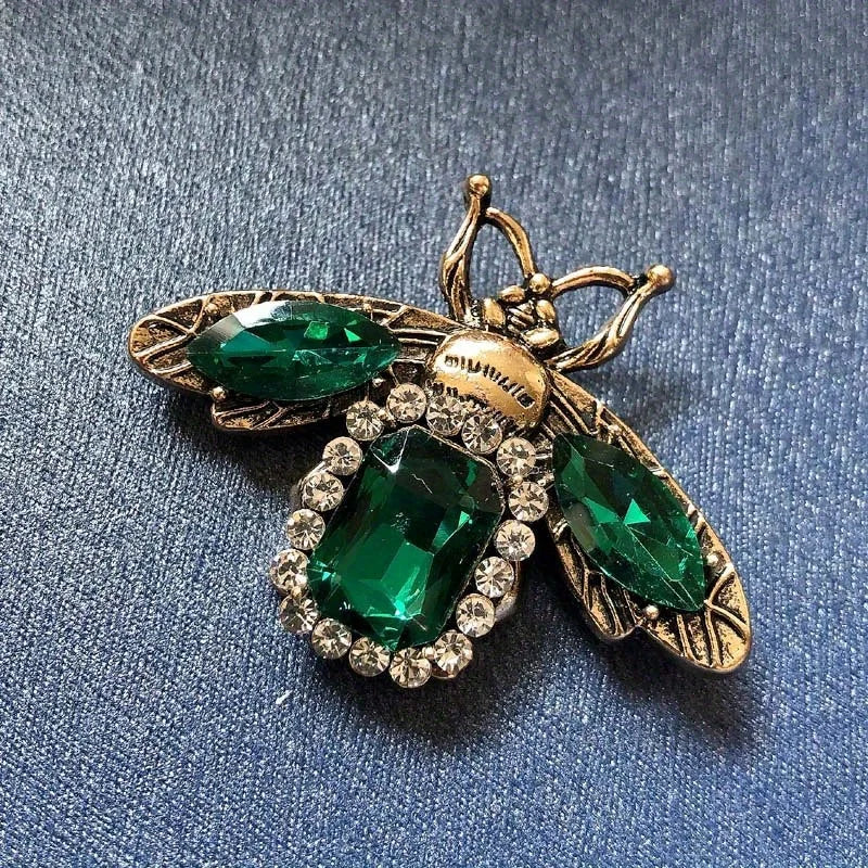 Vintage Crystal Bee Brooch Pin for Women Elegant Insect Rhinestone Jewelry