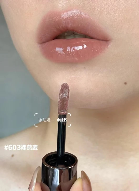 Velvet Lip Gloss Matte Lip Glaze Soft Focus Moisturizing Long-Lasting Liquid Lipstick