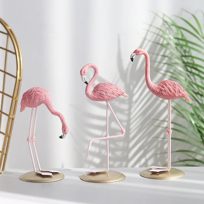 Resin Flamingo Ornament - Desktop Decor for Home & Office, Lifelike Design