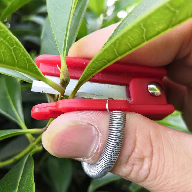 Multifunction Garden Fruit Picking Knife - Safety Pruner & Blade Tool