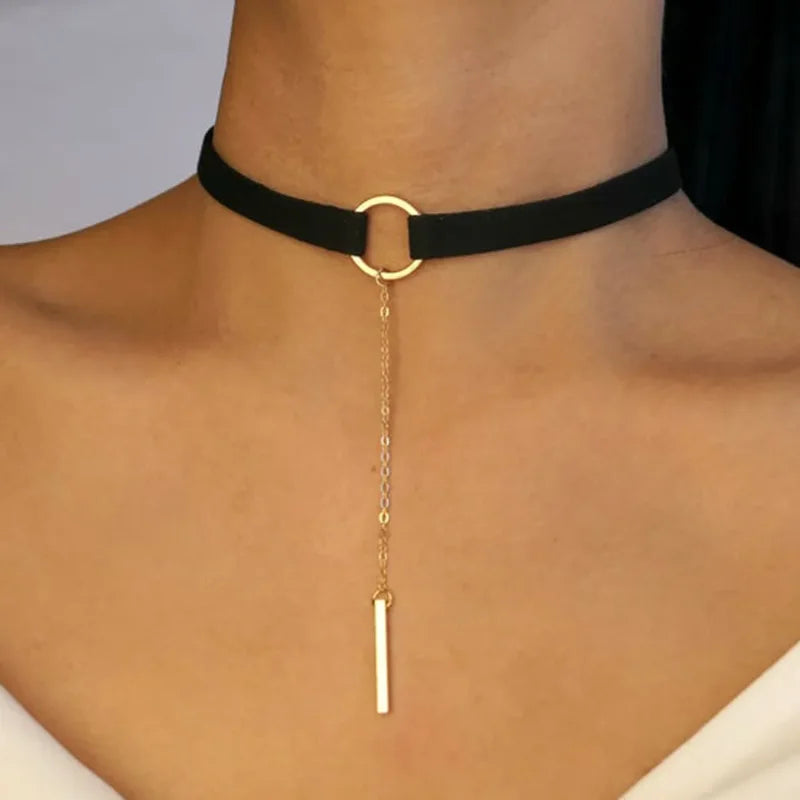 Dainty Velvet Choker Necklace for Women - Boho Circle Pendant Jewelry
