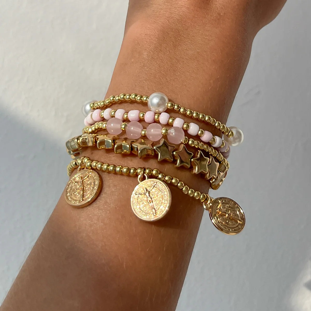 Retro Multi-Layer Star Pendant Bracelet with Beaded Elastic Thread