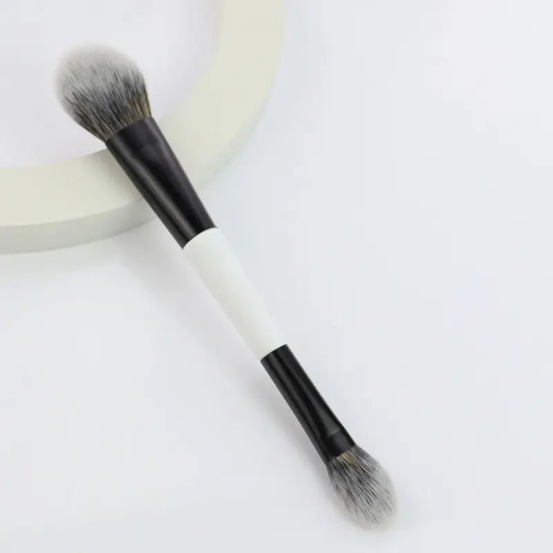 Dual-Ended Contour Face Brush Makeup Tool Multi-purpose Eyeshadow Concealer Brush