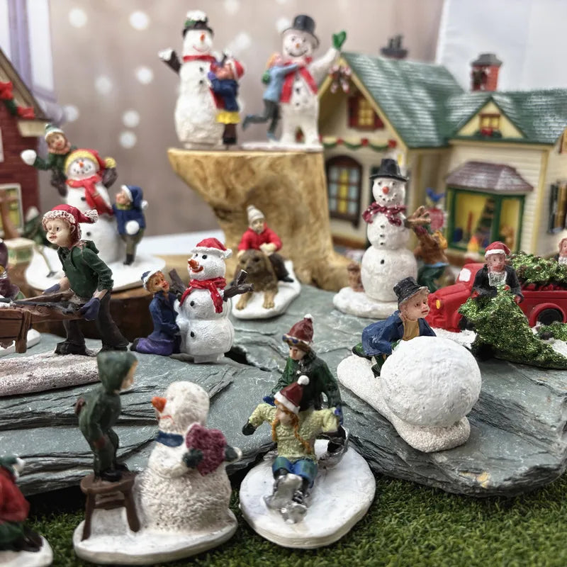 Holiday Figurines & Miniatures Decor - Handcrafted Resin Sculptures for Desk and Sand Tables