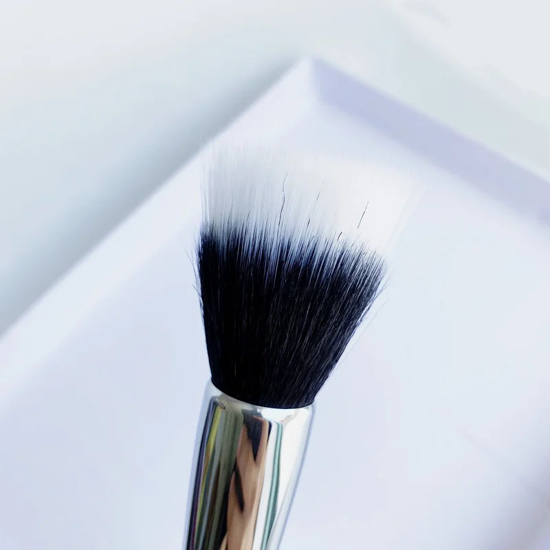Dual-Fibre Face Foundation Blush Makeup Brush - Sheer Application Tool