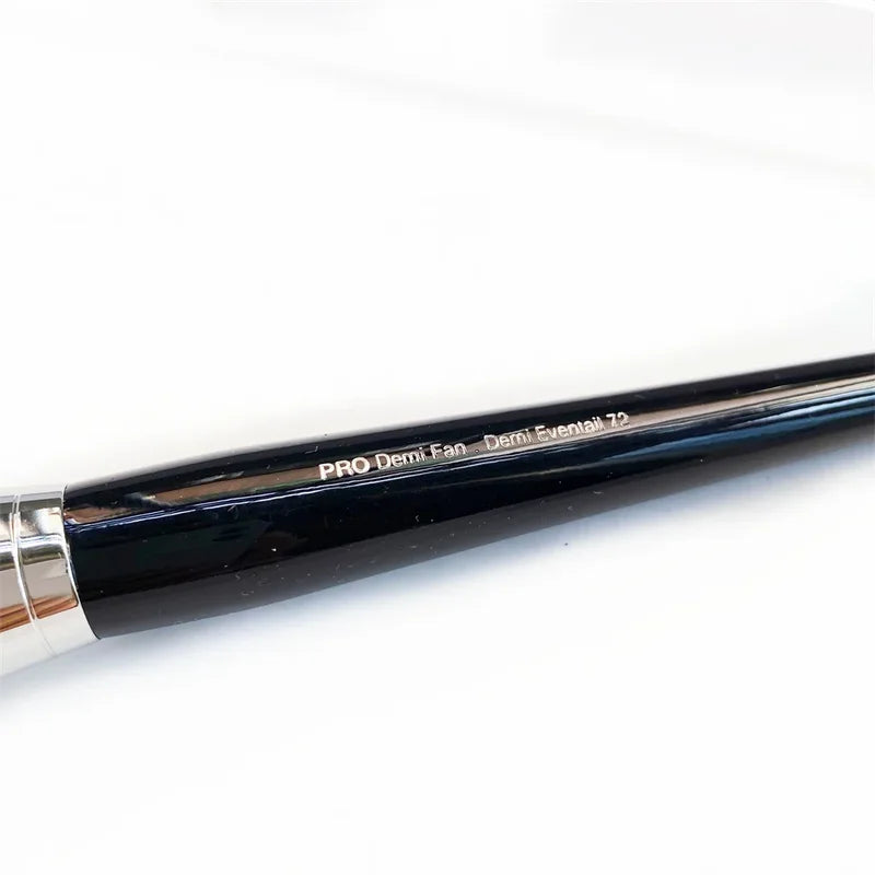 Pro Demi Fan Brush 72 Featherweight Soft Bristle Powder Makeup Brush