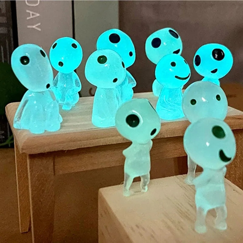 Glow-in-The-Dark Miniature Tree Spirits for Micro Landscape Decoration - 10pcs