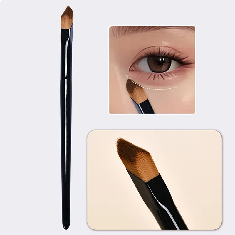 Angled Highlighter Brush for Face Contour and Concealer - Synthetic Hair, Small Size