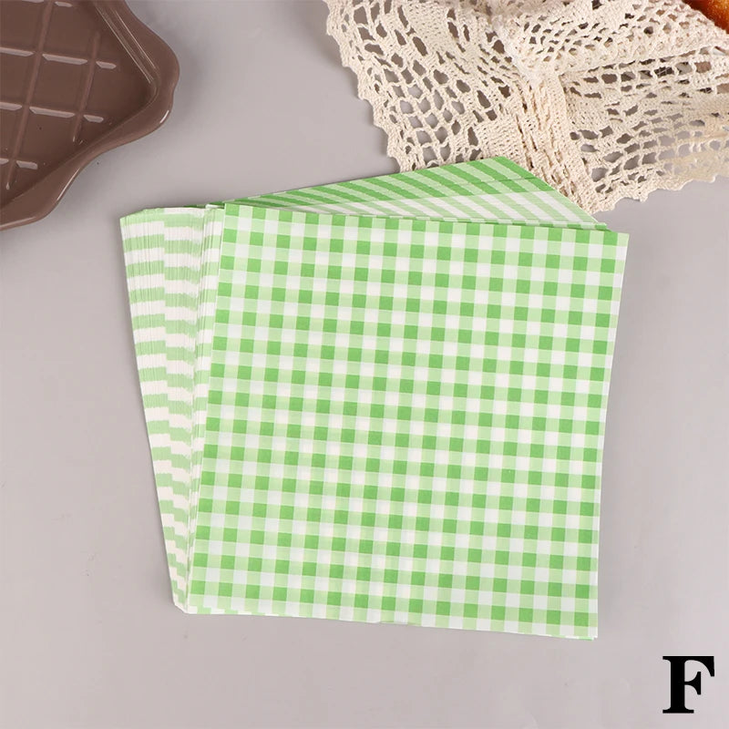 100Pcs Food Waxed Paper Oil-Proof Wrap for Baking Sandwiches Fries 18cm