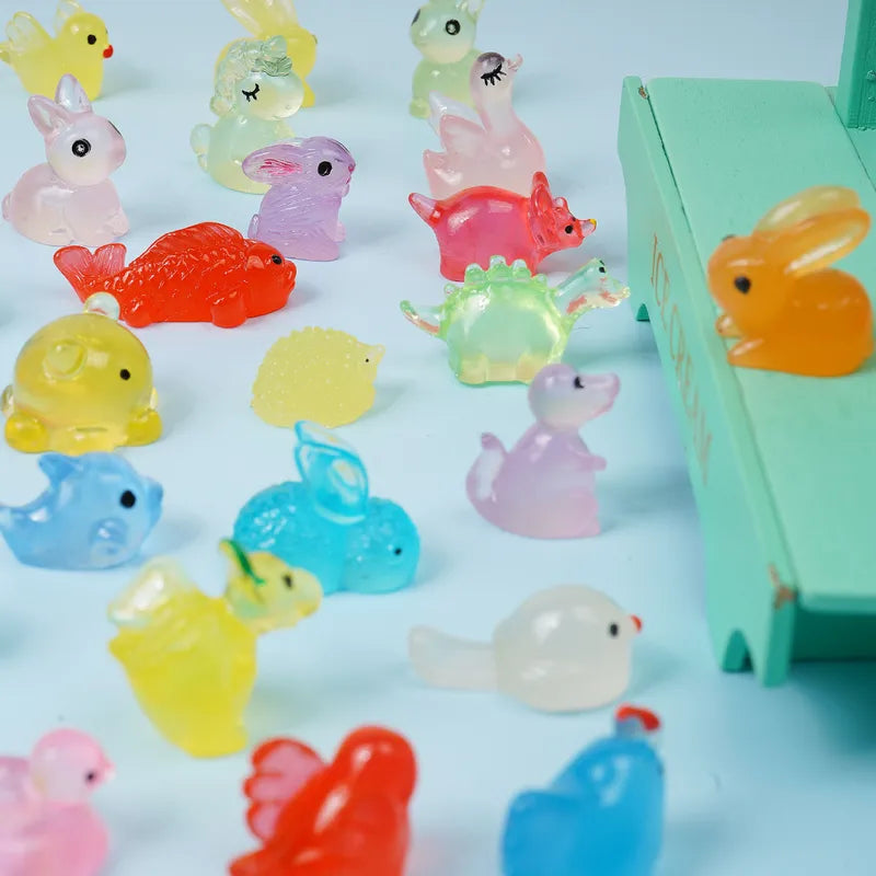 50 PCS Luminous Mini Resin Animal Figures Tiny Glow-in-The-Dark Miniatures