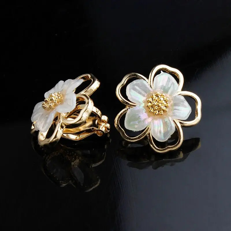 Temperament Flower Clip-On Earrings for Women Girls Korean Fashion Gold Jewelry