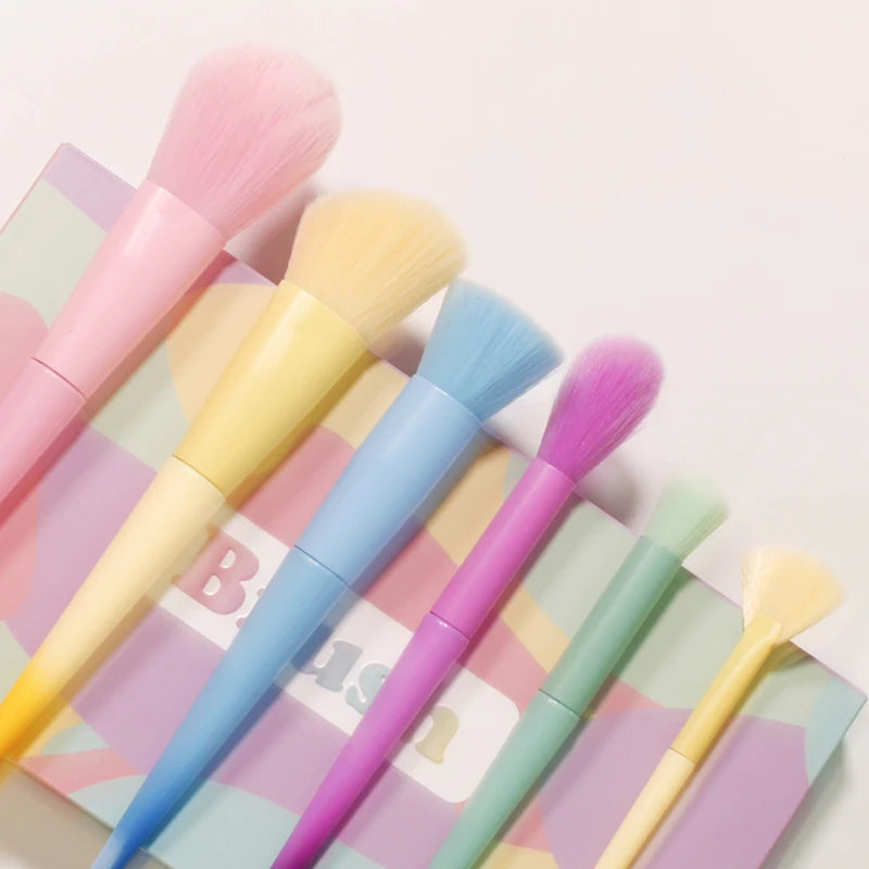 17-Piece Makeup Brush Set with Foundation Blenders and Eye Brushes