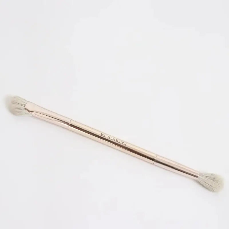 Dual-Ended Facial Nose Sculpting Brush for Blending and Blurring - Precision Makeup Tool