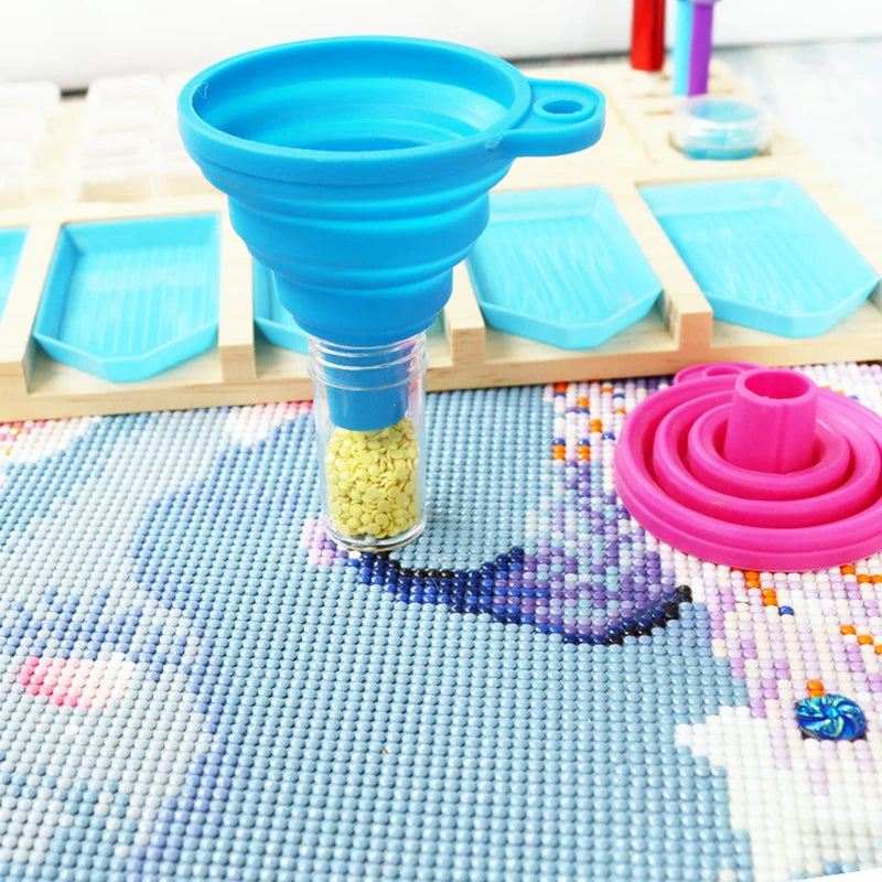 Diamond Painting Tools Funnel - Silicone Collapsible Beads Container for 5D DIY Kits