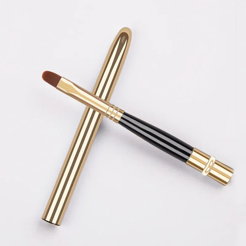 Portable Lip Gloss Brush Pen with Metal Handle and Protective Cap - Makeup Tool