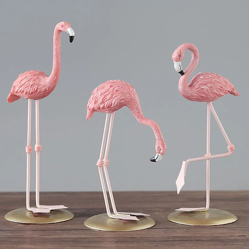 Resin Flamingo Ornament - Desktop Decor for Home & Office, Lifelike Design