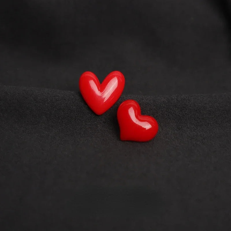 Cute Red Heart Brooches Romantic Love Resin Pins Decorative Jewelry Gift for Clothes & Bags