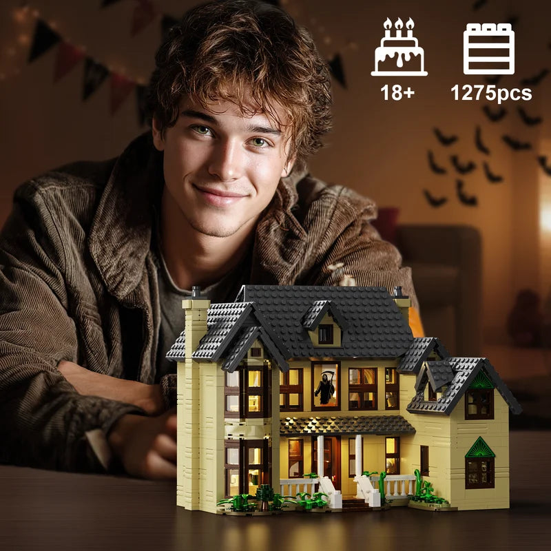 Halloween Haunted House Building Block Set - Scary Movie Model with LED Light, 1275 Pieces, Gift for Film Fans