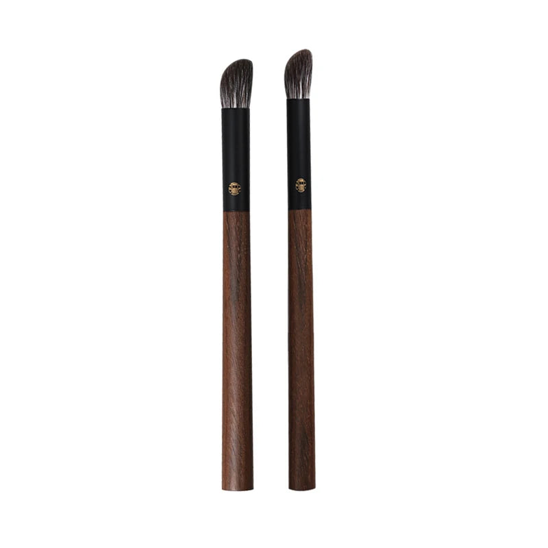 Professional Makeup Brush with Blue Fox Hair - Blending & Contouring Eye Shadow Brush