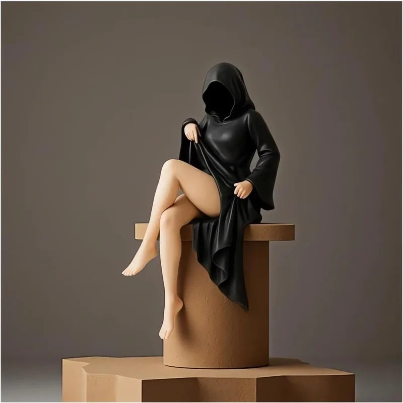 Gothic Black Robe Queen Sculpture Halloween Decor Desktop & Shelf Ornament