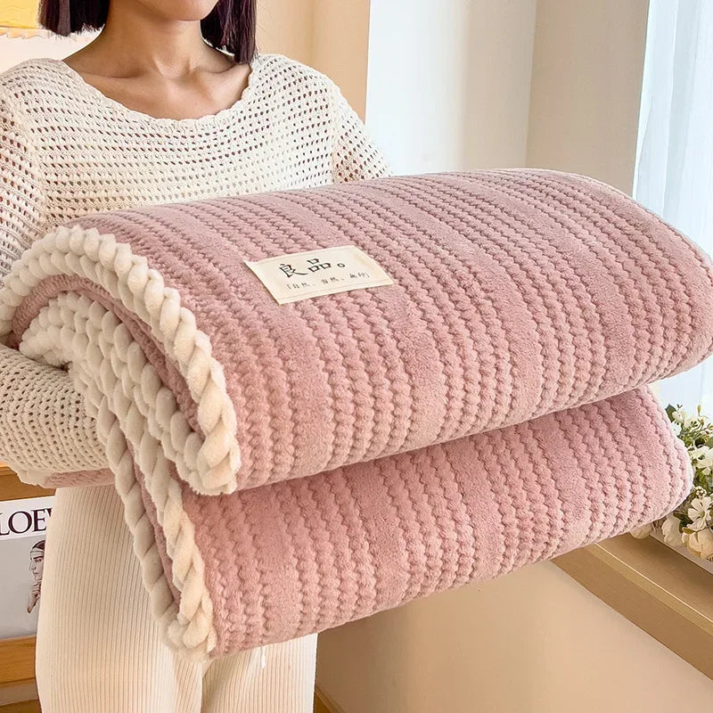 Multifunctional Warm Throw Blanket for Sofa, Bed & Travel - Thick & Cozy
