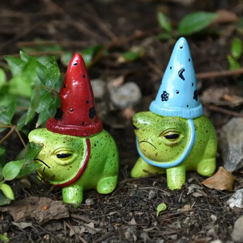Cute Frog Garden Statue Party Hat Decor for Courtyard and Halloween Gifts