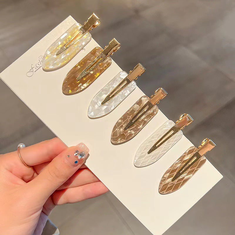 Shell hair clip