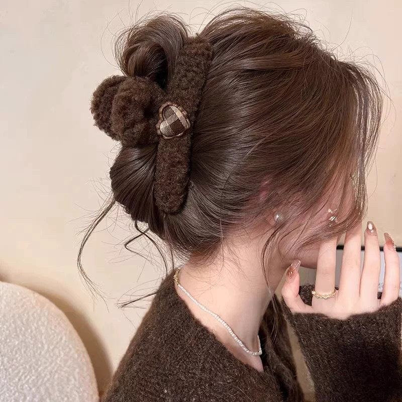 Soft Plush Bow Hair Clip - Elegant Winter Hair Accessory for All Hairstyles