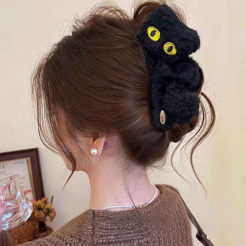 Soft Plush Bow Hair Clip - Elegant Winter Hair Accessory for All Hairstyles