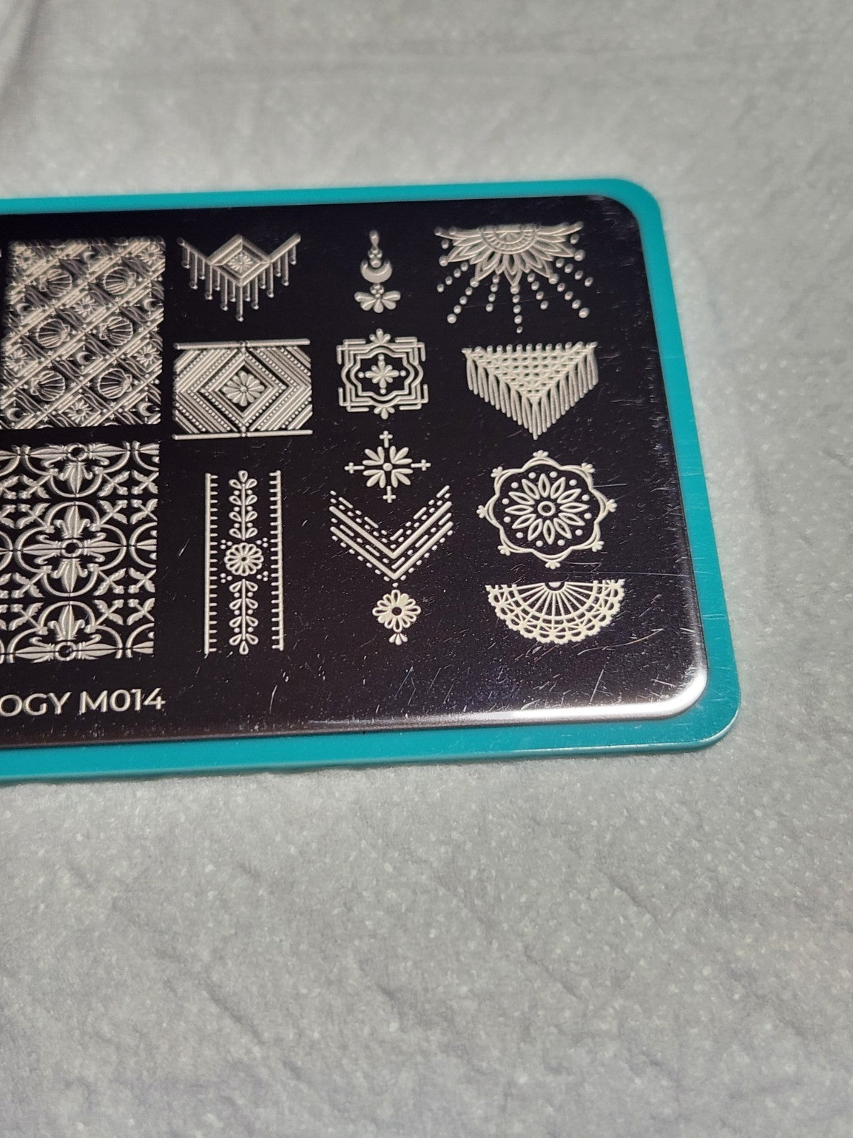 Maniology Nail Stamping Plate M014 Wild Heart - Nail Art Template