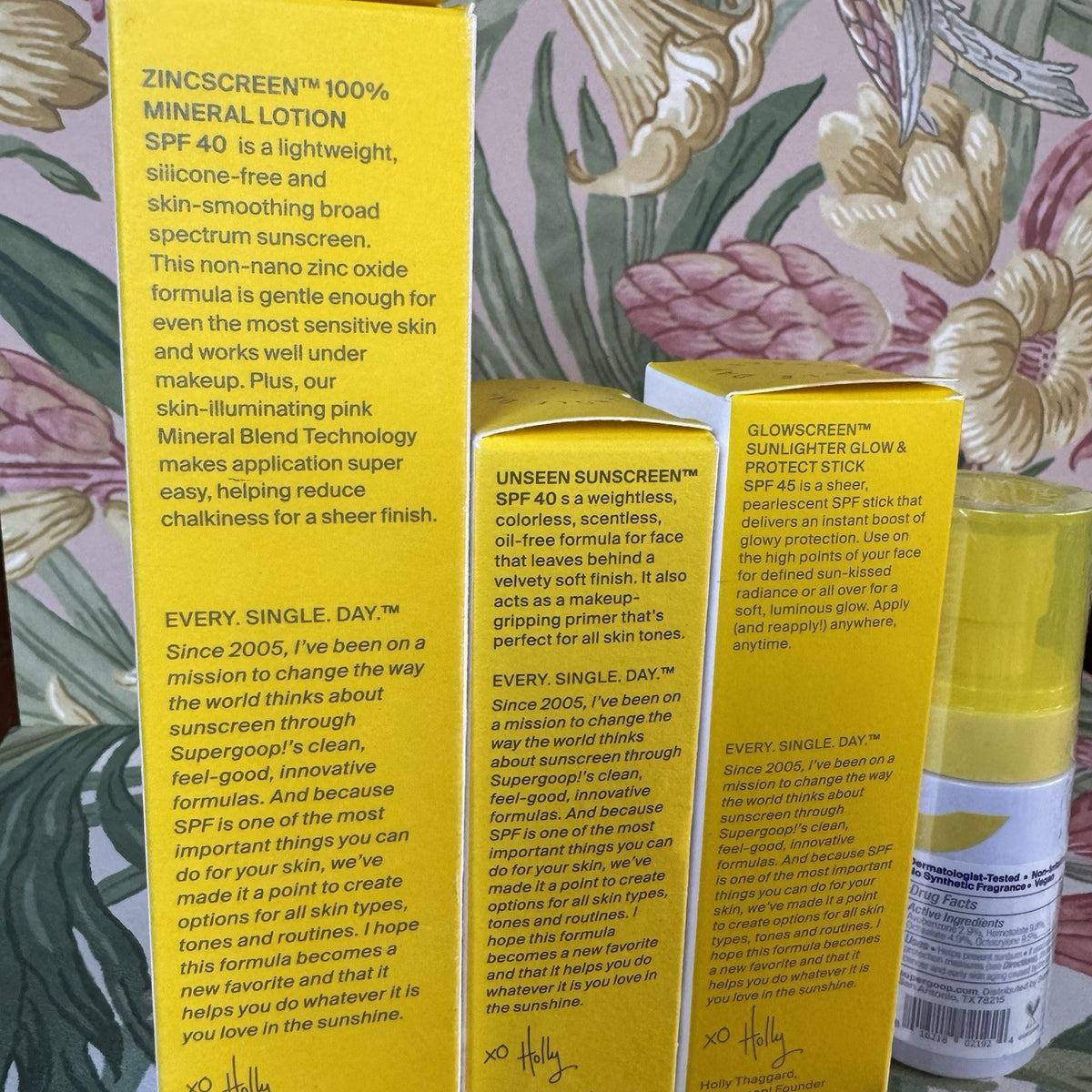 Supergoop Sunscreen Bundle with Unseen Zincscreen Glowscreen & Setting Mist