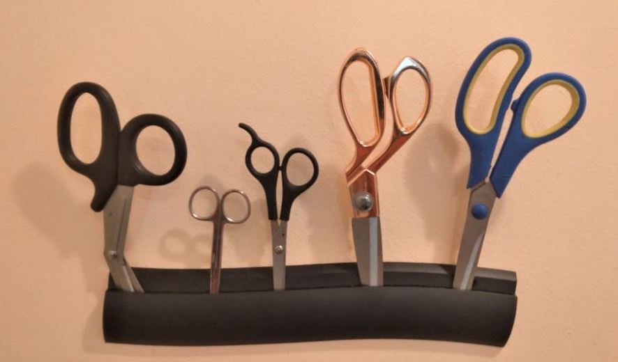 Wall Mounted Scissors Organizer Rack Holds Up To 10 Pairs - Space Age Plastic