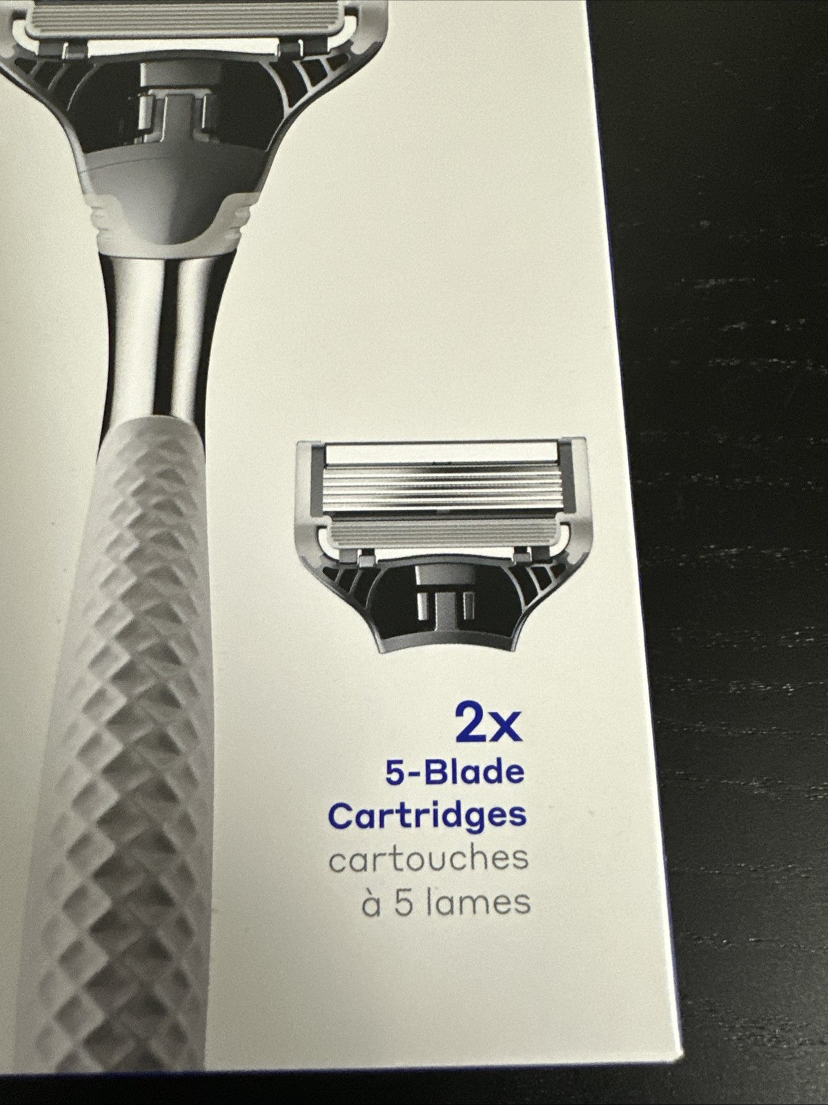 Harry's Smoke Razor with 2x 5-Blade Cartridges No-Slip Grip