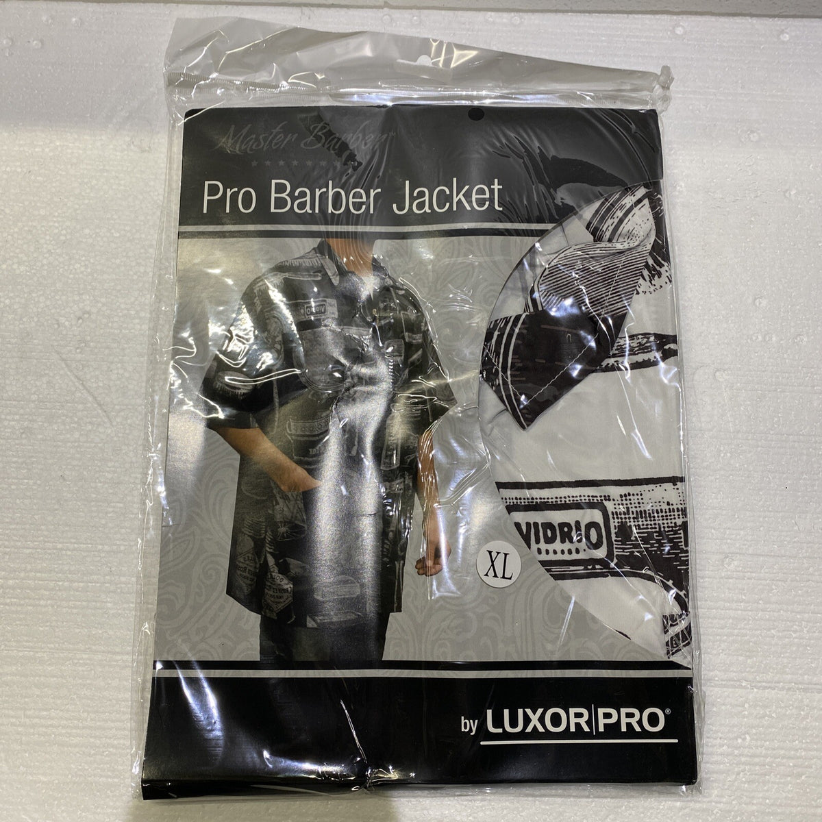 XL Barber Jacket with Pockets - Water-Resistant Vintage Look for Professionals