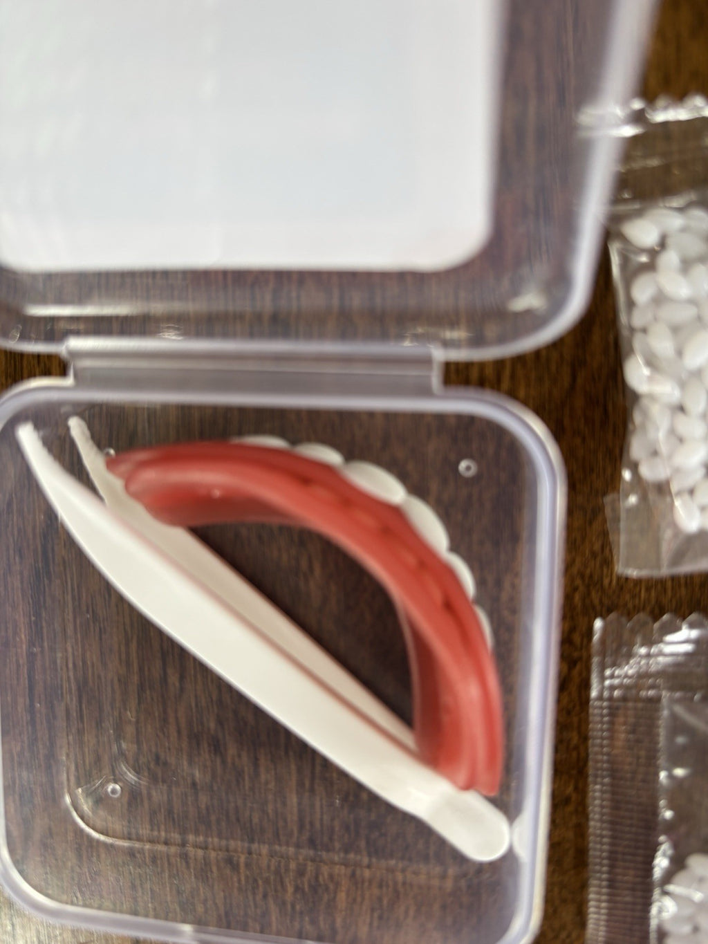 Natural Teeth Silicone Denture Set - Comfort Fit Flex Smile