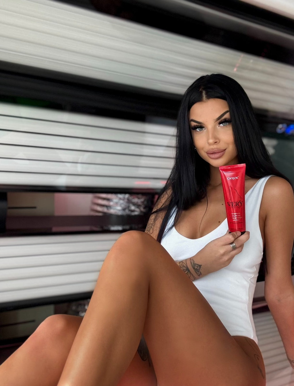 Onyx Very Sexy Legs Tingle Bronzer Tanning Lotion Deep Dark Tan 5 Fl Oz