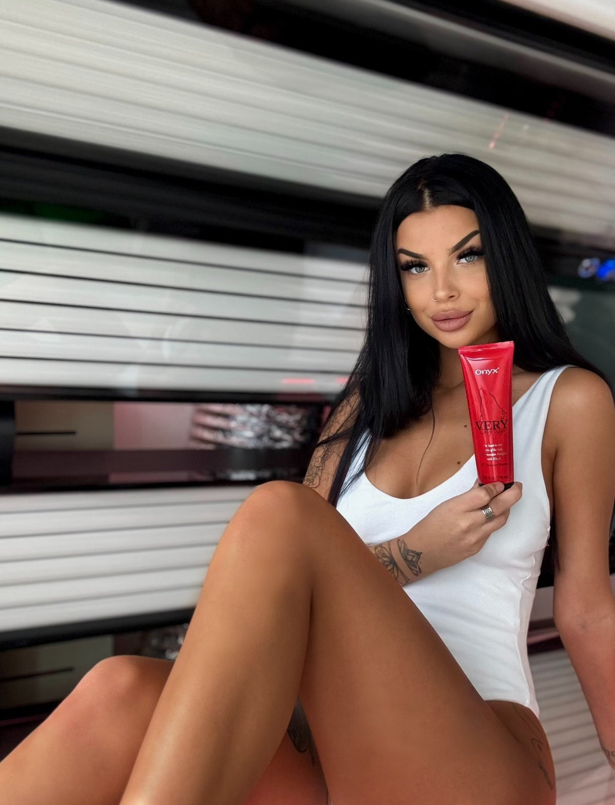 Onyx Very Sexy Legs Tingle Bronzer Tanning Lotion Deep Dark Tan 5 Fl Oz