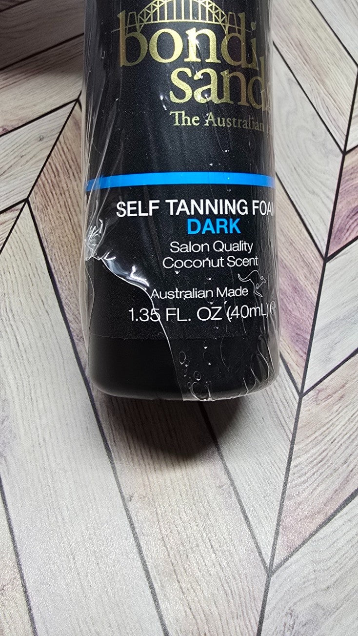 Dark Self Tanning Foam with Coconut Scent - 1.35 Fl Oz Sample