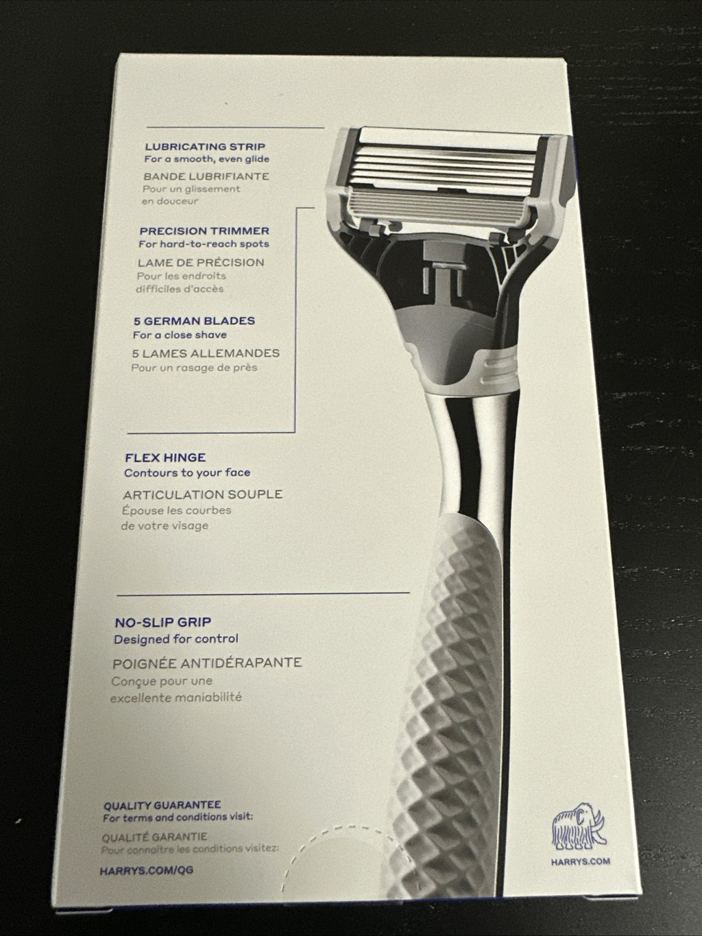 Harry's Smoke Razor with 2x 5-Blade Cartridges No-Slip Grip