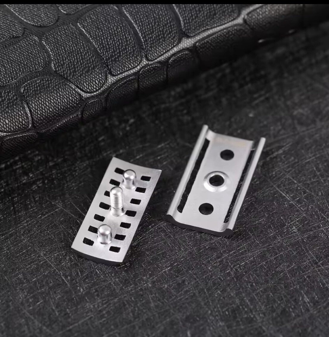 Yaqi Chrome Knight Helmet Safety Razor Head for Double Edge Shaving