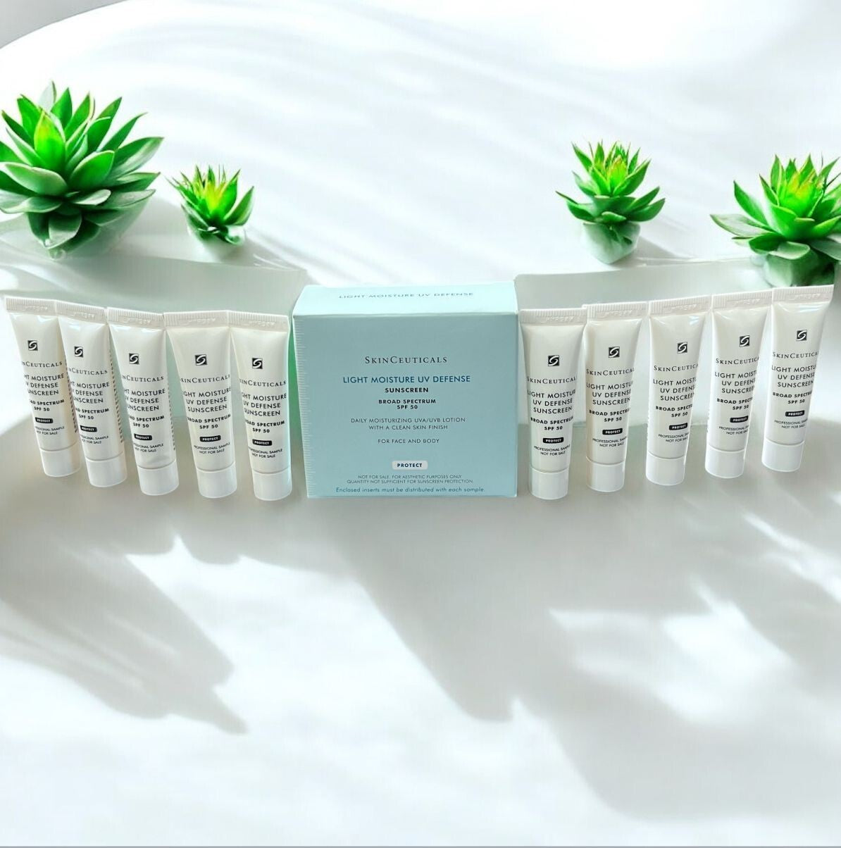 Broad Spectrum SPF 50 Sunscreen Moisturizer with UV Defense 4ml x 10