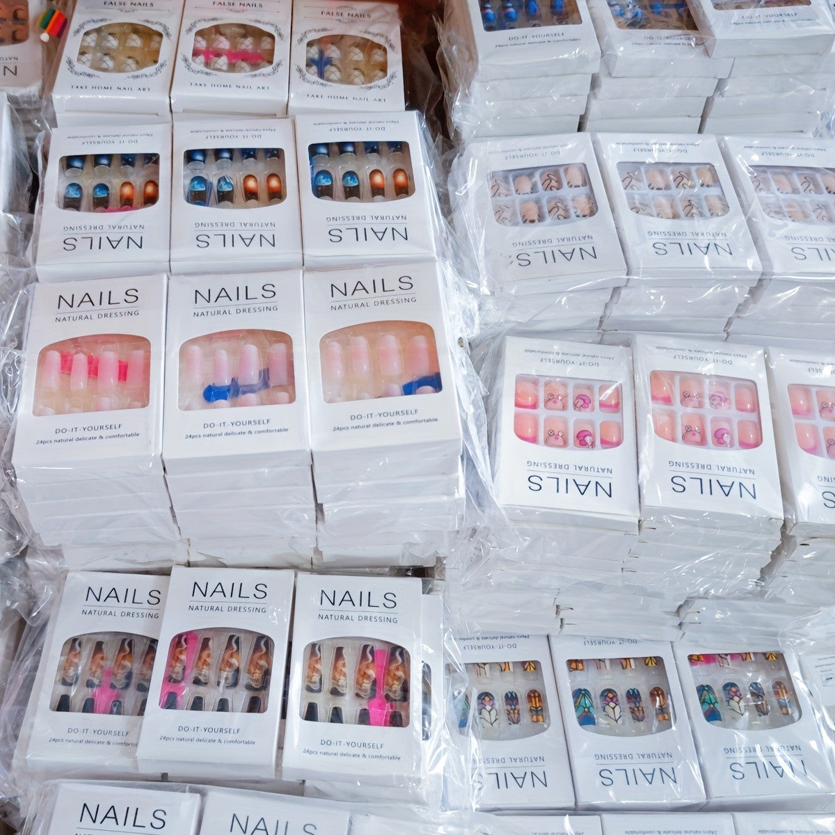 360PCS Press-On Nails Set Short Almond Square Tips Easy-Apply & Reusable