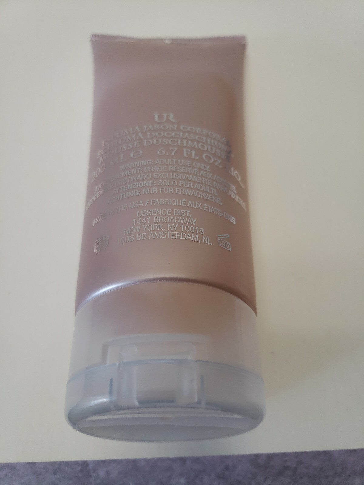Usher UR Lather Body Wash - 6.7 Fl Oz / 200 mL, Moisturizing Shower Gel
